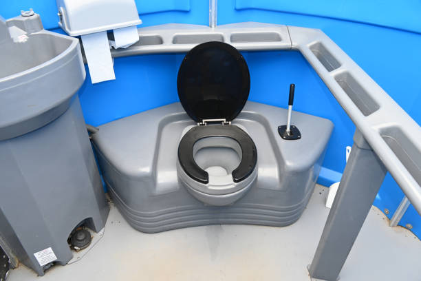 Best Portable bathroom rental  in Johnstown, NY